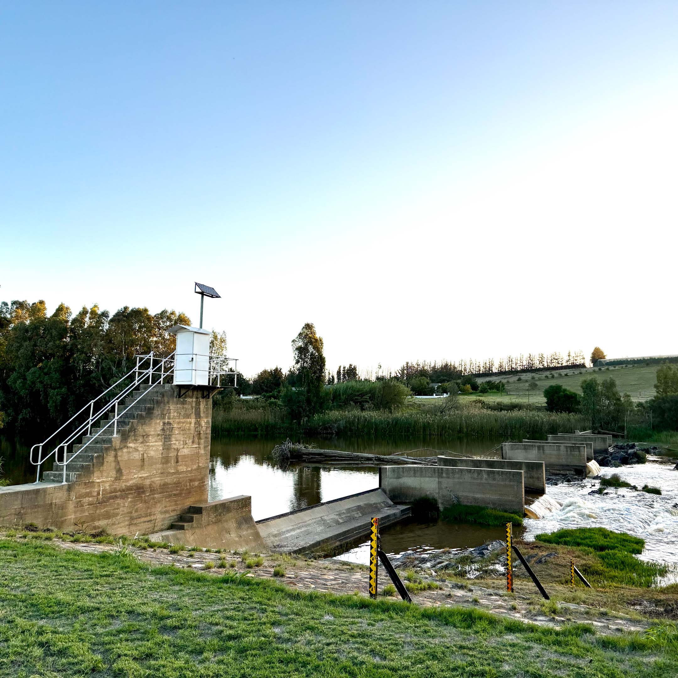 Falcon River – Weir-sq